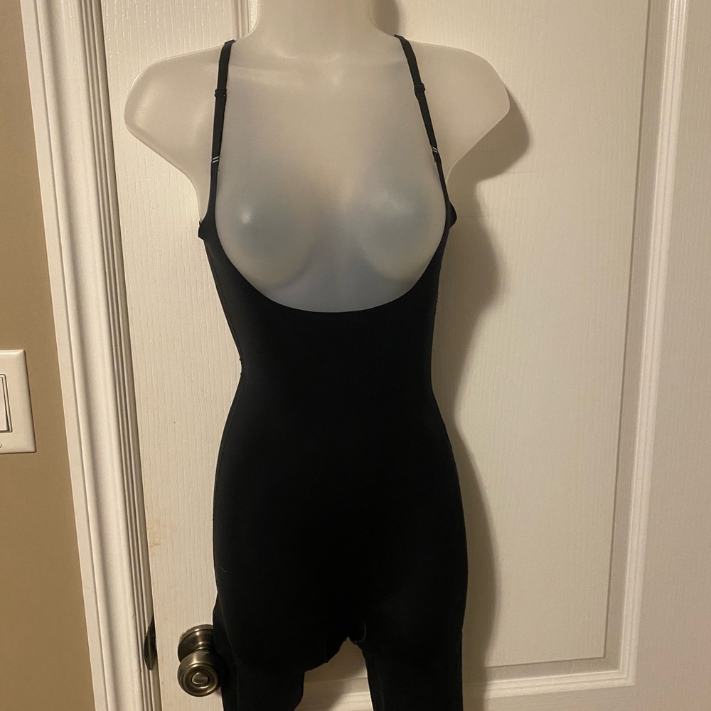 Spanx Shape Wear. Bodysuit. Black. Small. Never worn. Open-Bust Mid-thigh.